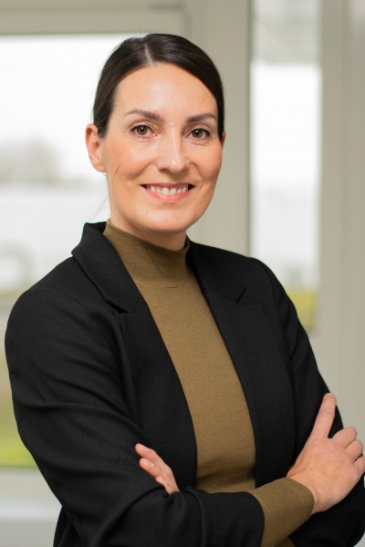 Frau Diana Geier