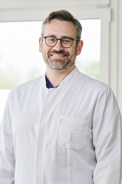 Herr Prof. Dr. Sebastian Häusler